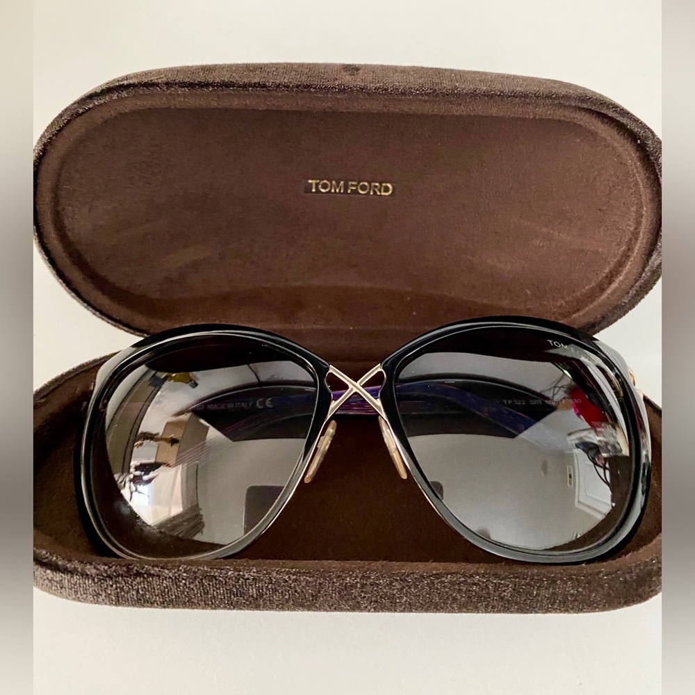 Tom Ford Sunglasses Celia TF 322 32B 59-17 130 Dark Brown Lenses